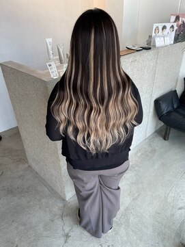 キング 高槻(K!ng) 縮毛矯正髪質改善ハイライトレイヤーカット高槻美容室エクステ
