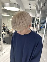 レディアル 渋谷(REDEAL)&nbsp;抜きっぱなしブロンドハイトーンインナーレイヤーカットウルフ