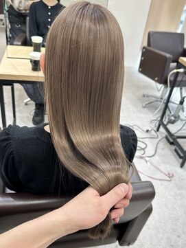 ユウル 横浜(juhl.) マロンベージュくすみベージュブリーチダブルカラーミルクティー