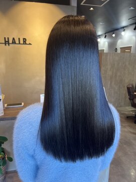 イーラヘアー(ERA HAIR) うるツヤストレート黒髪ロングヘア美シルエット髪質改善