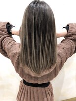 トルネード(TORNADO)&nbsp;外国人風ハイライトバレイヤージュシャドウルーツ グレージュ