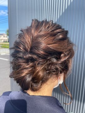 アンチ(ANTI) シニヨンアレンジ