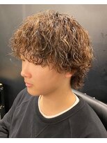 ビンゴ(BINGO)&nbsp;1234波巻きツイストスパイラルパーマ刈り上げフェードバーバー