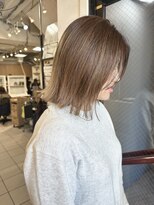 ペネロープ(Penelope)&nbsp;外ハネミディアムボブ/極細ハイライト/ベージュ系
