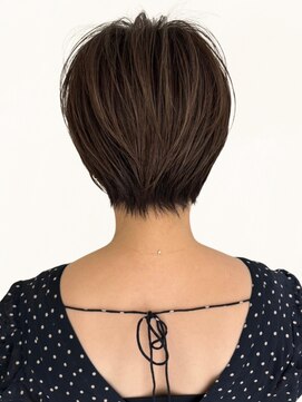 ネイロ バイ ジルブラン 葛西(NeiRo by JIL BLAN) ハイライト白髪ぼかしダブルカラーインナーカラーショートボブ