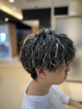 ヴィヴァーチェイルソーレ(VIVACE ilsole) 30代40代メンズツイストスパイラル清潔感ビジネス好感度モテ髪