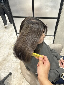 イーズ バイ インス(Yeeee.s by INCE) 白髪ぼかし/脱白髪染め/脱白髪染めハイライト/透明感