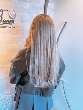 ラブーム(La Boom) ホワイトベージュ