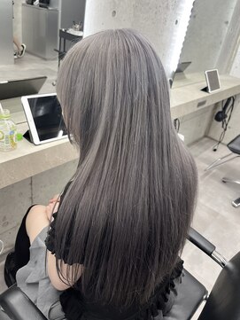 ローレン(Lolen.) シルバーグレージュ/顔周りレイヤー/ストレートロングヘア