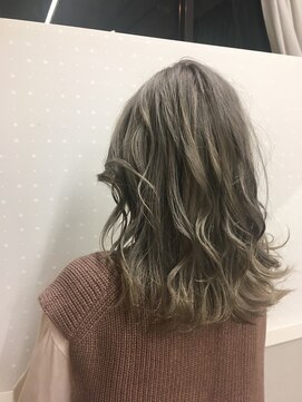 レンネ(Renee) シアーグラーシュカラー×ほんのりレイヤー