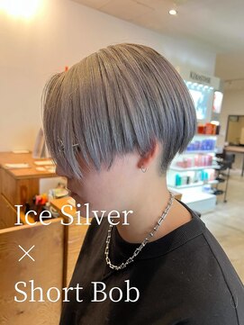 ティー リュクスボーテ(T LUXE BEAUTE) Ice Silver × Short Bob