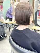 ヒビヲ(HIBIO)&nbsp;ブラウンカラーブリーチなしダブルカラー切りっぱなしボブ横浜