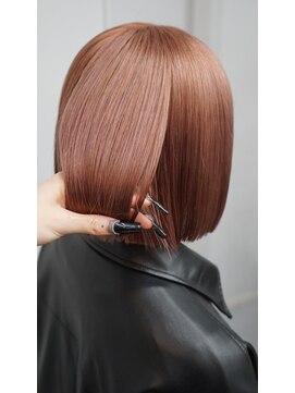 ヴァーディ オモテサンドウ(Vardy omotesando) pinkbeige/ピンクベージュ ハイトーンボブ 暖色 表参道