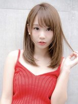 リビンバイアフロート(Livin by afloat)&nbsp;レイヤーカット顔周りレイヤーミディアムレイヤー内巻き