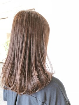 フェリエ(Ferie) ふんわりロングボブ