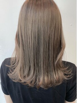 アイリー 名古屋(A/LEE) ブリーチ×グレイジュカラー