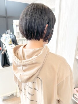 キャアリー(Caary) 福山市美容室Caary人気似合わせカット丸みショートボブ