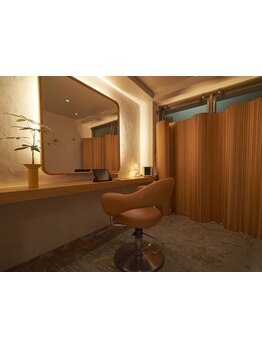 【麻布十番】プライベートサロンで貸切空間。知識・経験豊富なスタイリストによるマンツーマン施術が魅力◇