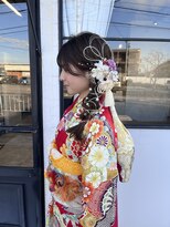 エラ(ere) 振袖ヘア 成人式ヘア 編み下ろしアレンジ 袴アレンジ