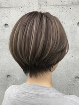 ゴットイズム(GOTTO ISM)&nbsp;大人女子おすすめ！首元すっきりショートスタイル