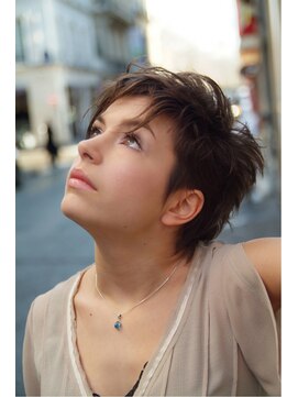 クラメール 黒崎コムシティ店(Kraemer) パリジェンヌショート