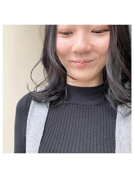 ロベルシ(ROVERSI) グレージュ インナーカラー デザインカラー