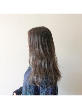 ラフ(laugh) グレー と ロング