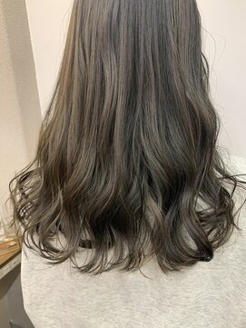 メゾン 吉祥寺北口(MAISON) 透明感たっぷりグレージュ