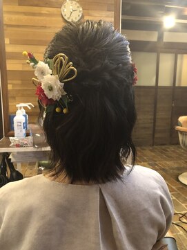 テントヘアー(tent hair) ふわふわハーフアップ