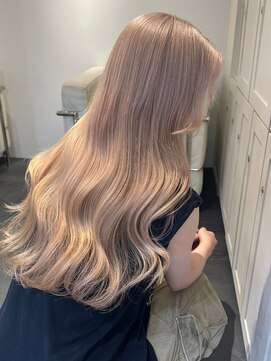 ベレーザ 渋谷(BELEZA) 4990グレーベージュミルクティーアッシュ韓国ハイトーンカラー