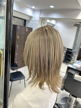 アイズ 本厚木(AIZU) ハイトーン ミルクティベージュ