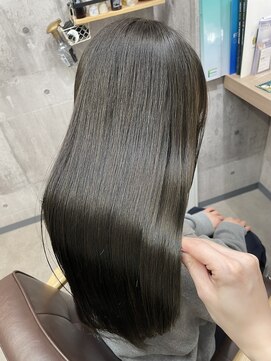 エクラートリアーラ 藤沢店(ECLART Reala) オリーブカラー/髪質改善