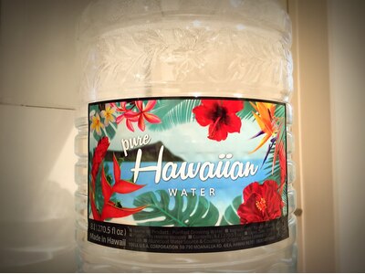 ハワイ産コーヒーやドリンクは全てハワイから輸入したお水を使用