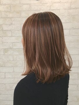 アン ココン(un.cocon) 切りっぱなし☆美髪鎖骨でゆれるウエットロブ【un.cocon】