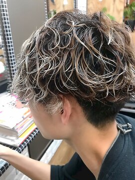 シャラ美容室 ハイライト&パーマ