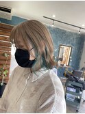 ホワイトベージュ×グリーン