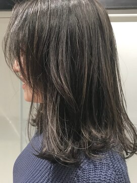 ザデイ(THE DAY) ワンレン大人なハイライト