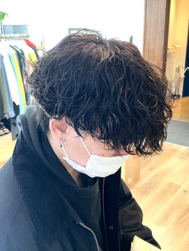 ウェイビーエフティフィフス 横浜西口(WAVEY ft.fifth) 波巻きスパイラルツイストスパイラルパーママッシュメンズヘア