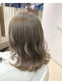 ミルクティーグレージュ