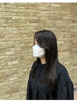 リンネ(RINNE)&nbsp;顔周りのレイヤーカット