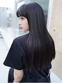 ログ シンサイバシ(L.O.G SHINSAIBASHI)の写真/【心斎橋駅徒歩5分】人気の縮毛矯正＊気になるクセやくねりを改善！憧れのサラサラストレートを叶えます◎