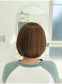 オリーブベージュ　軽やかボブ　髪質改善トリートメント