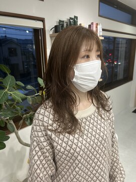 メロウ(mellow) レイヤーカット×ベージュ