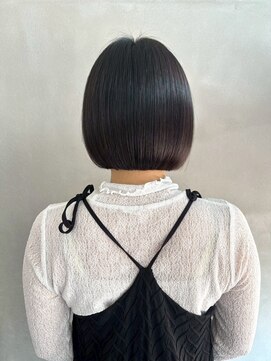 フェアリーテール 高坂店 ぱつっと透明感ボブ