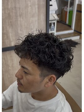 メンズギフト(men's GIFT) スペインカールマッシュツーブロック刈り上げ