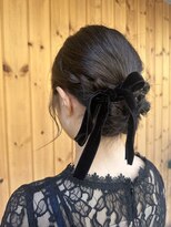 ブゾン(buZon)&nbsp;【buZonブゾン】　サイド編み込みリボンシニョン