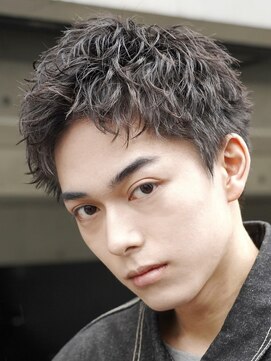 フィフス 神南(fifth) 渋谷アップバングスパイキーショート短髪ツーブロックフェード◆