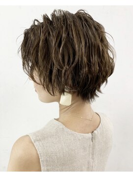 ソース ヘア アトリエ(Source hair atelier) 【SOURCE】ツイストスパイラルショート