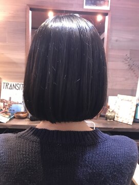 吉祥寺 はるへ 収まりの良いワンレンボブスタイル