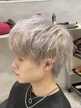 アンダーバーホワイト(_WHITE) 王道マッシュ☆ホワイトシルバー☆